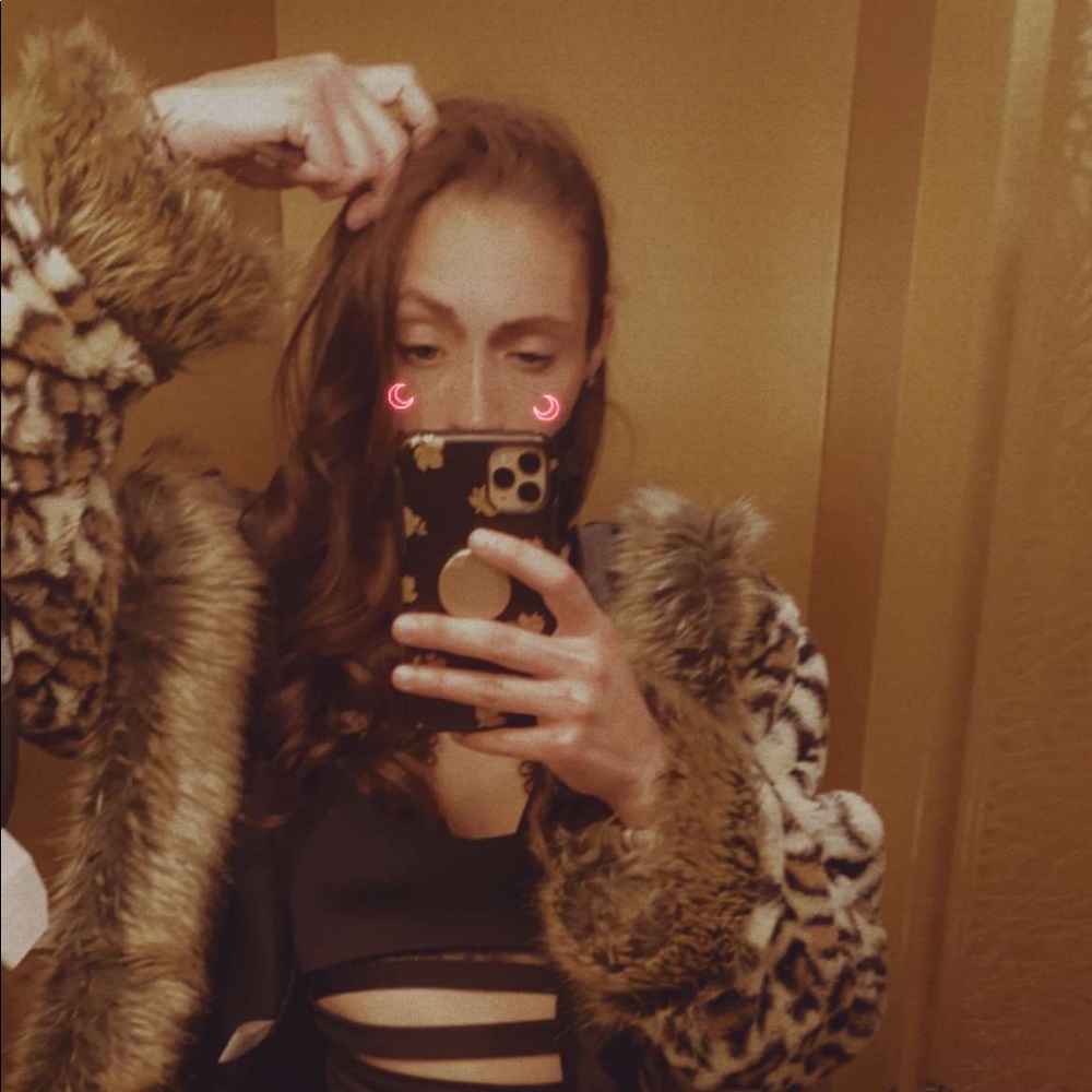 Meet your Posher, Shannon